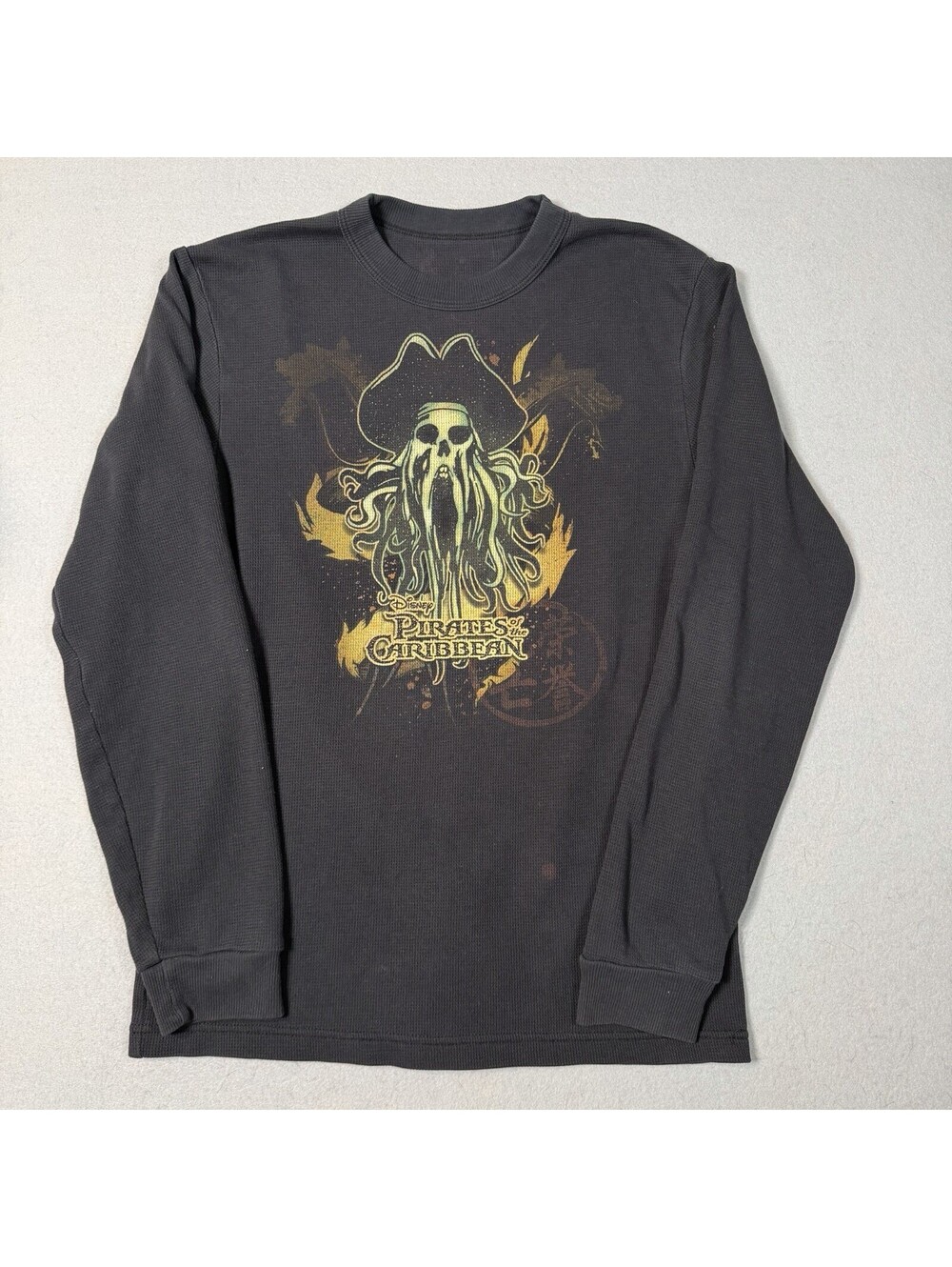 Walt Disney World Pirates Of The Caribbean Thermal Long Sleeve Shirt Small
